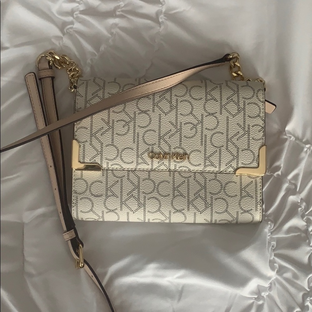 Calvin Klein crossbody purse